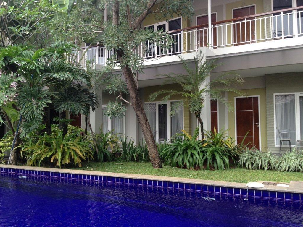 Topaz Guest House จาการ์ตา ภายนอก รูปภาพ