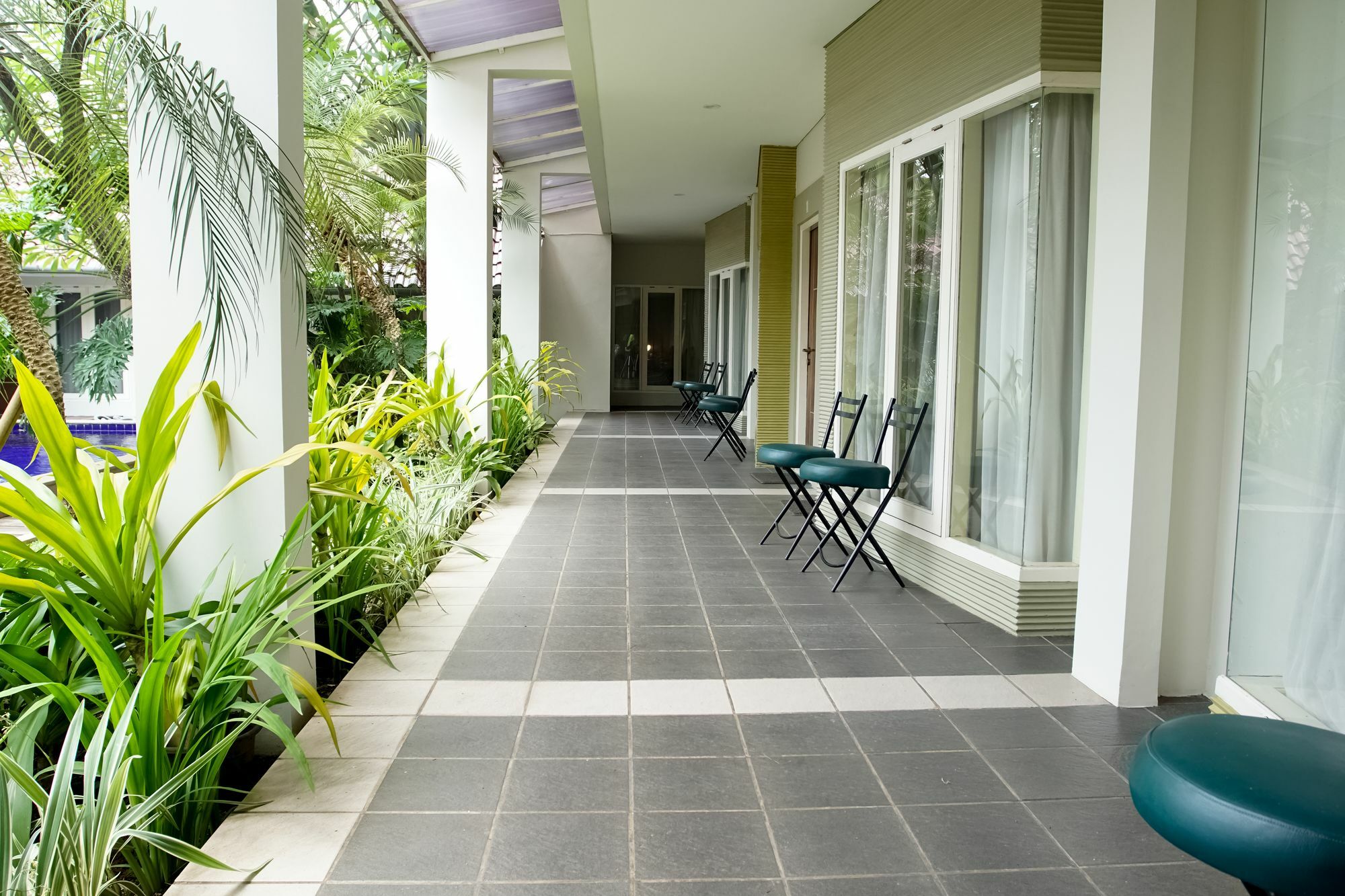 Topaz Guest House จาการ์ตา ภายนอก รูปภาพ